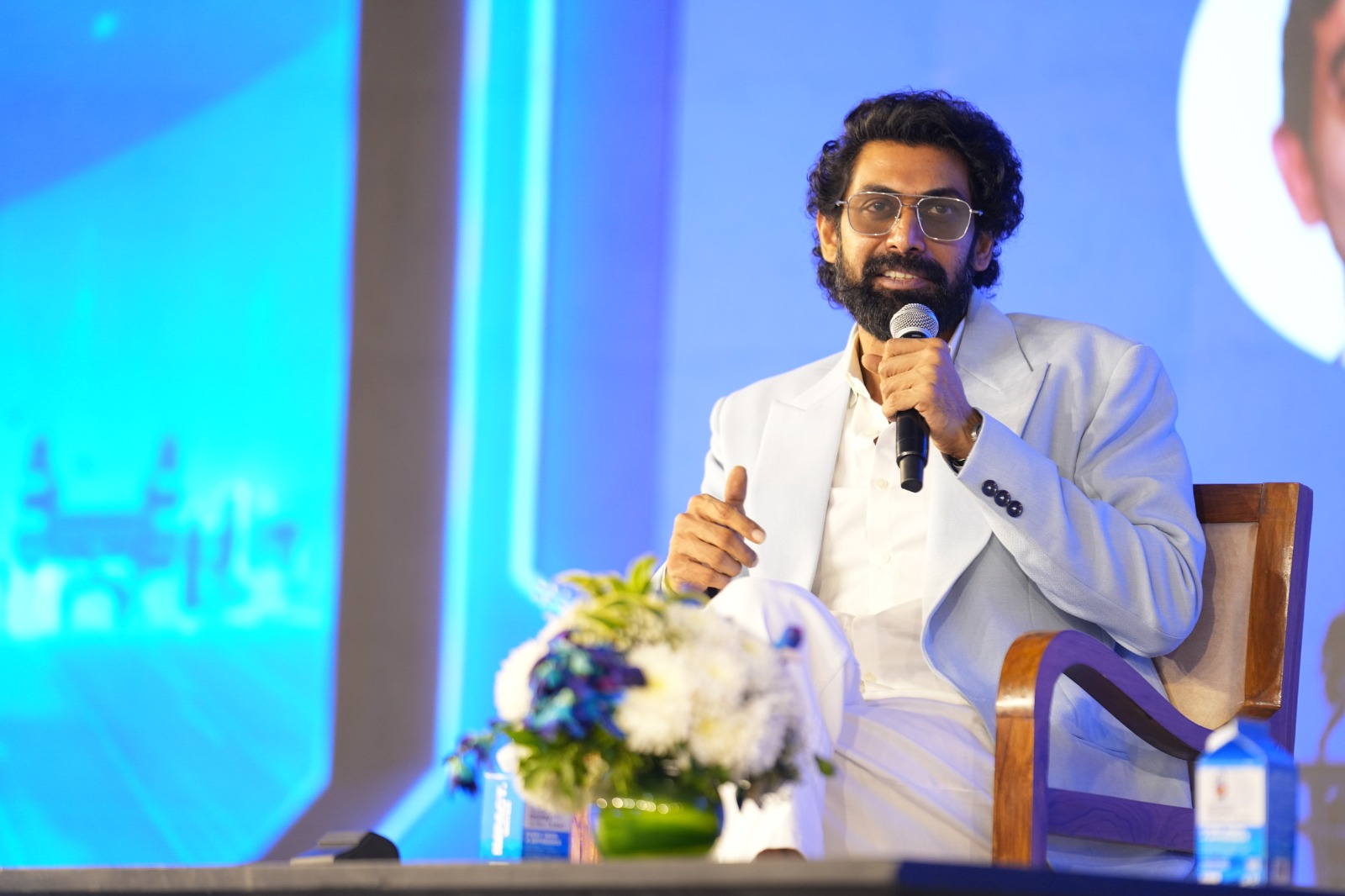 గ్లోబల్ సమ్మిట్ ను సందర్శించిన విద్యార్థులు