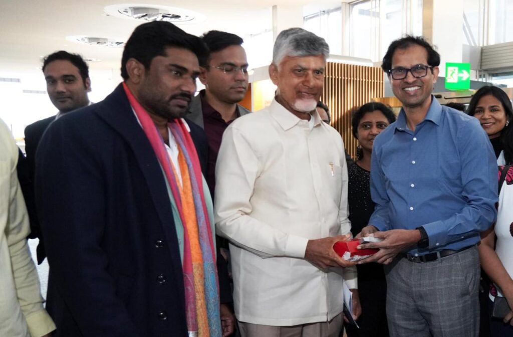 AP CM DAVOS TOUR