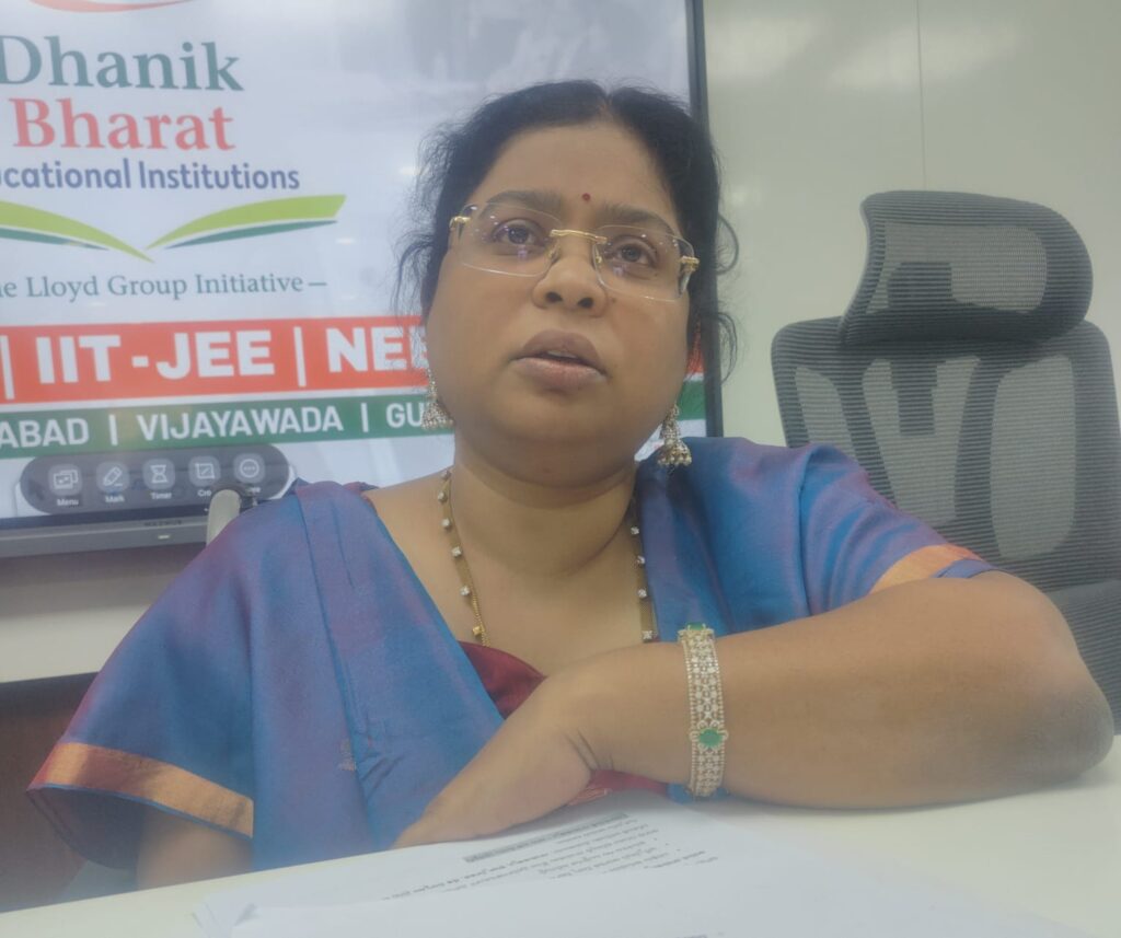 DHANIK BHARAT DIRECTOR BAALALATA MEDAM