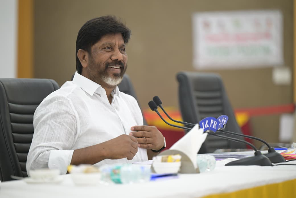 రాజ‌కీయాల్లో ఉన్నత విలువ‌ల‌తో కొన‌సాగుతున్నా