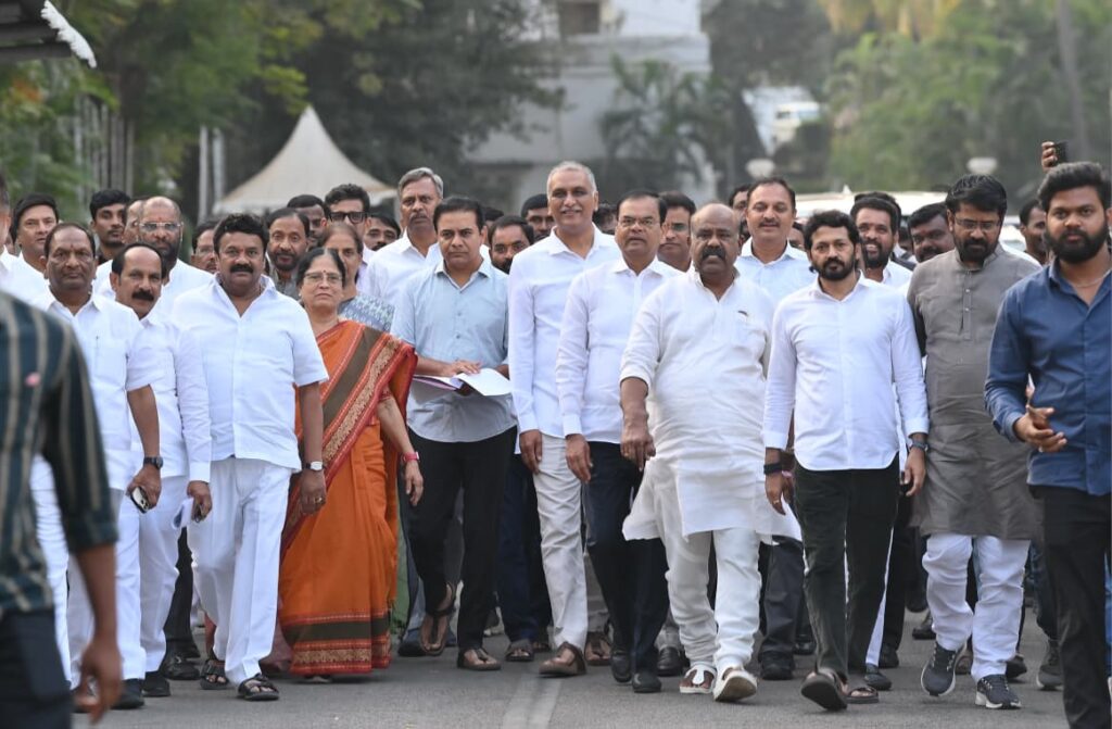 BRS LEADERS GOING TO LOKBHAVAN COMPLAINT AGAINEST CONGRESS SINGARENI SCAMS