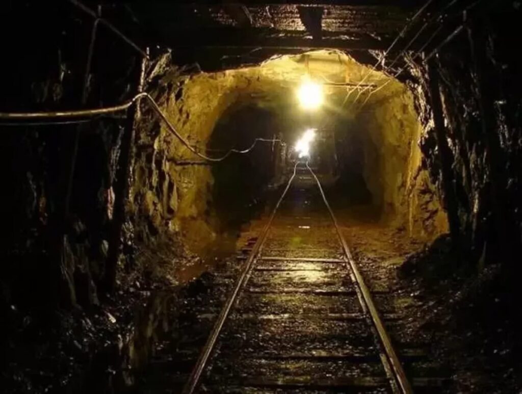 SINGARENI COAL MILNES