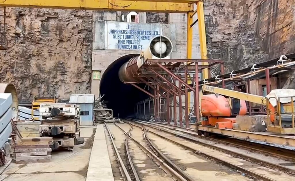 SLBC TONNEL IN TELANGANA