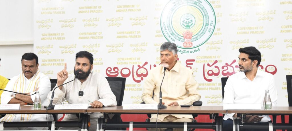 A PRFESS MEET IN AMARAVATI APM CM CHANDRA BABU , PAWAN KALYAN, LOKESH AND OTHER LEADERS