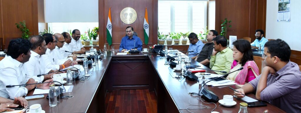 TELANGANA SECRETARIAT CS MEETING WITH EMPLOYES AND UNION LEADERS FOR NEW HEALTH SCHEME
