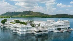 UDAIPUR TAJ LAKE PALACE 