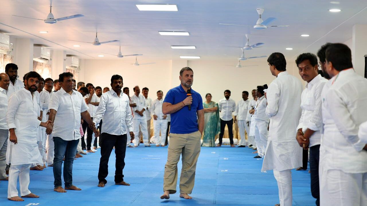 RAHUL GANDHI ATTENDED   DCC PRESIDENTS MEETING IN VIKARABAD