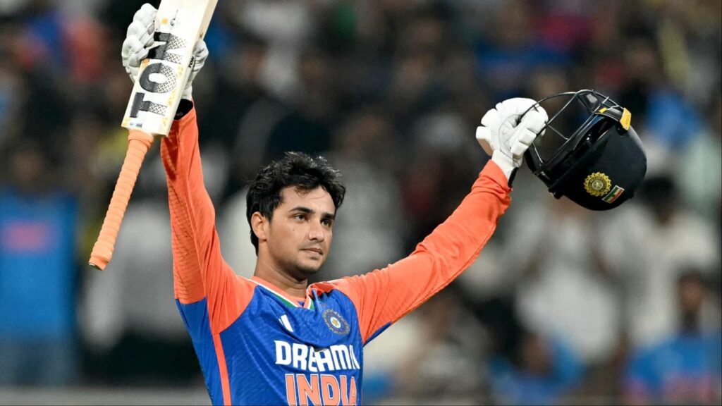 ABHISHEK SHARMA 51 IN FINALS IN 21 BALLS