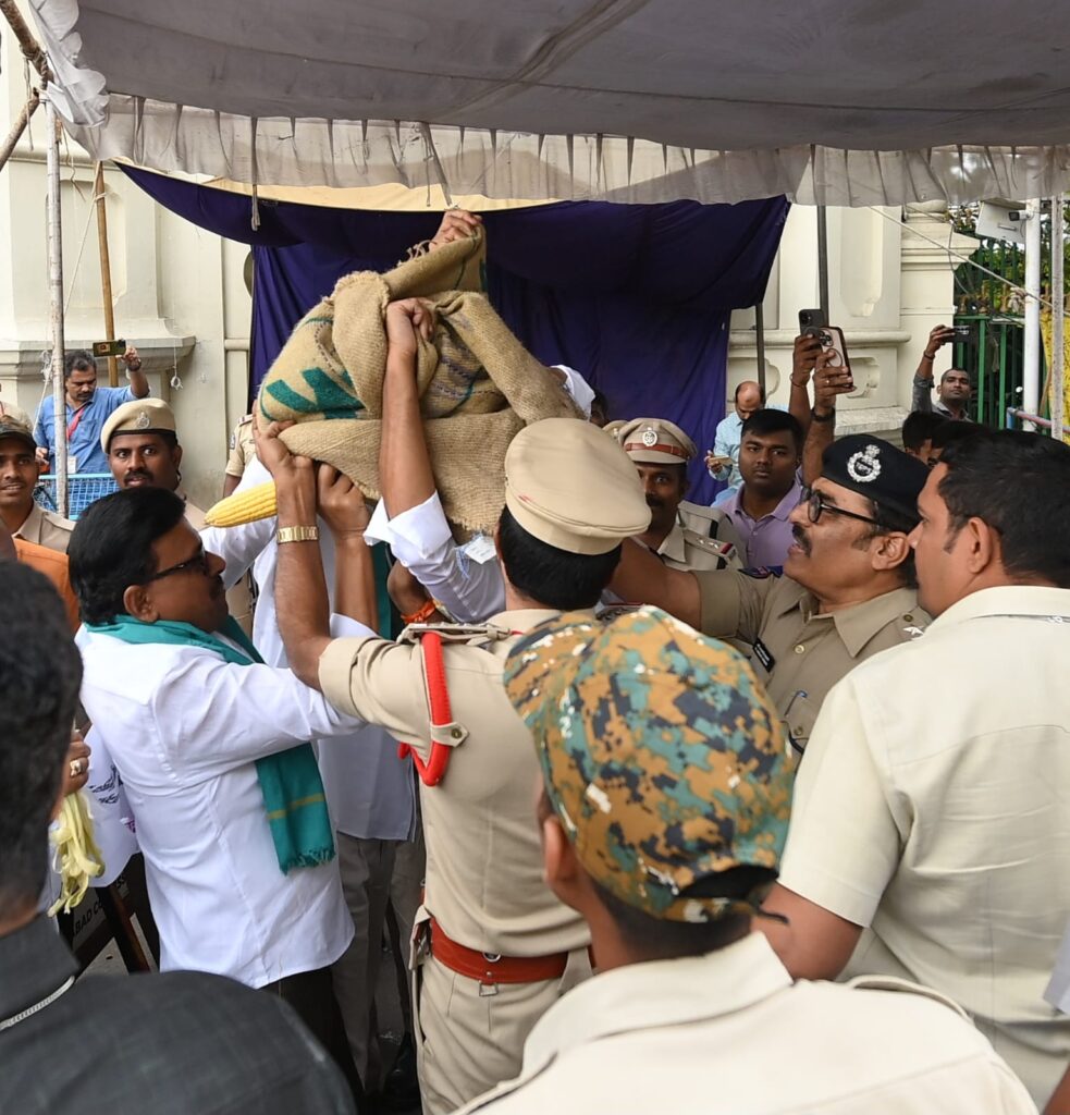 POLICE STOPING THE BRS LEADERS 