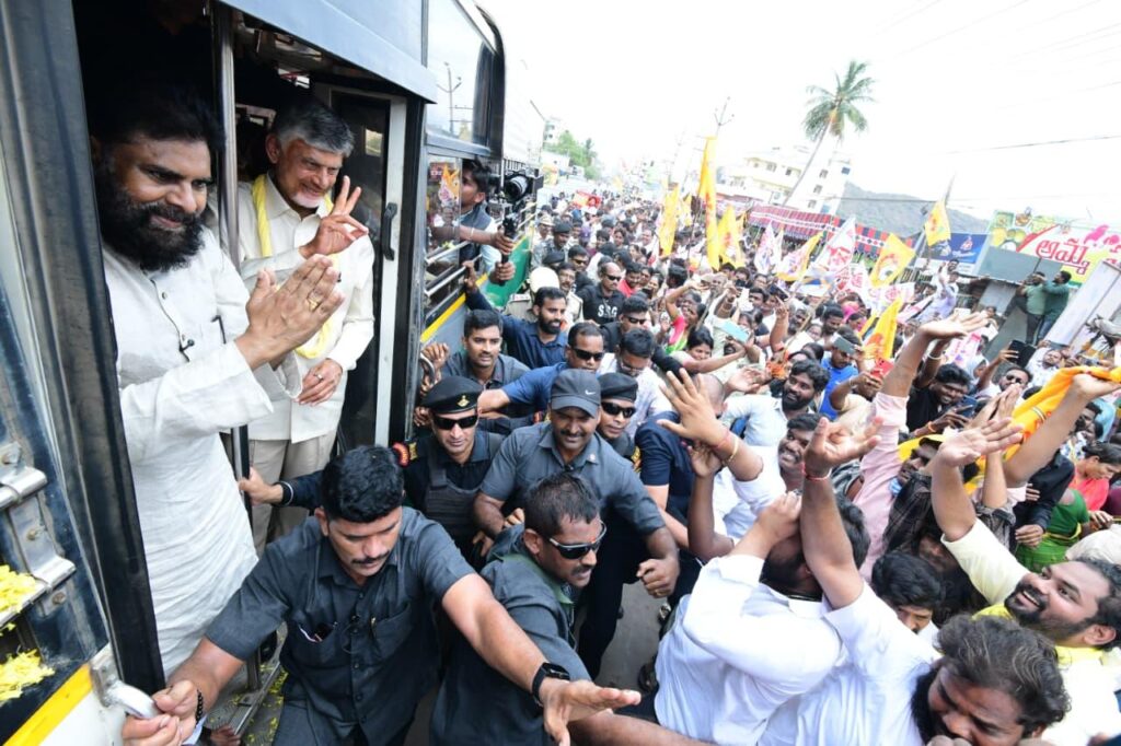 CM BABU AND DY CM PAWAN KALAY BUS JOURNY  DIVYANGA SHAKTI SCHEME LAUNCHING