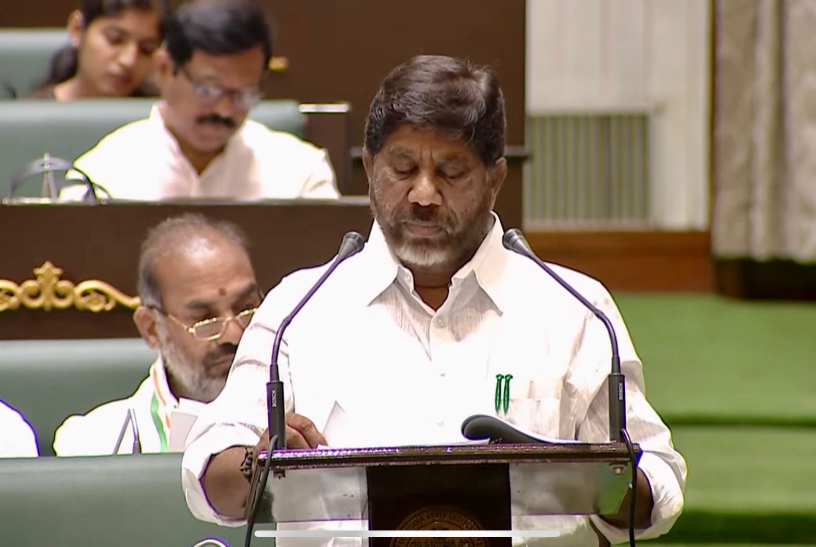 తెలంగాణా బడ్జెట్ రూ. 3,24,234 కోట్లు తెలంగాణా బడ్జెట్ రూ. 3,24,234 కోట్లు