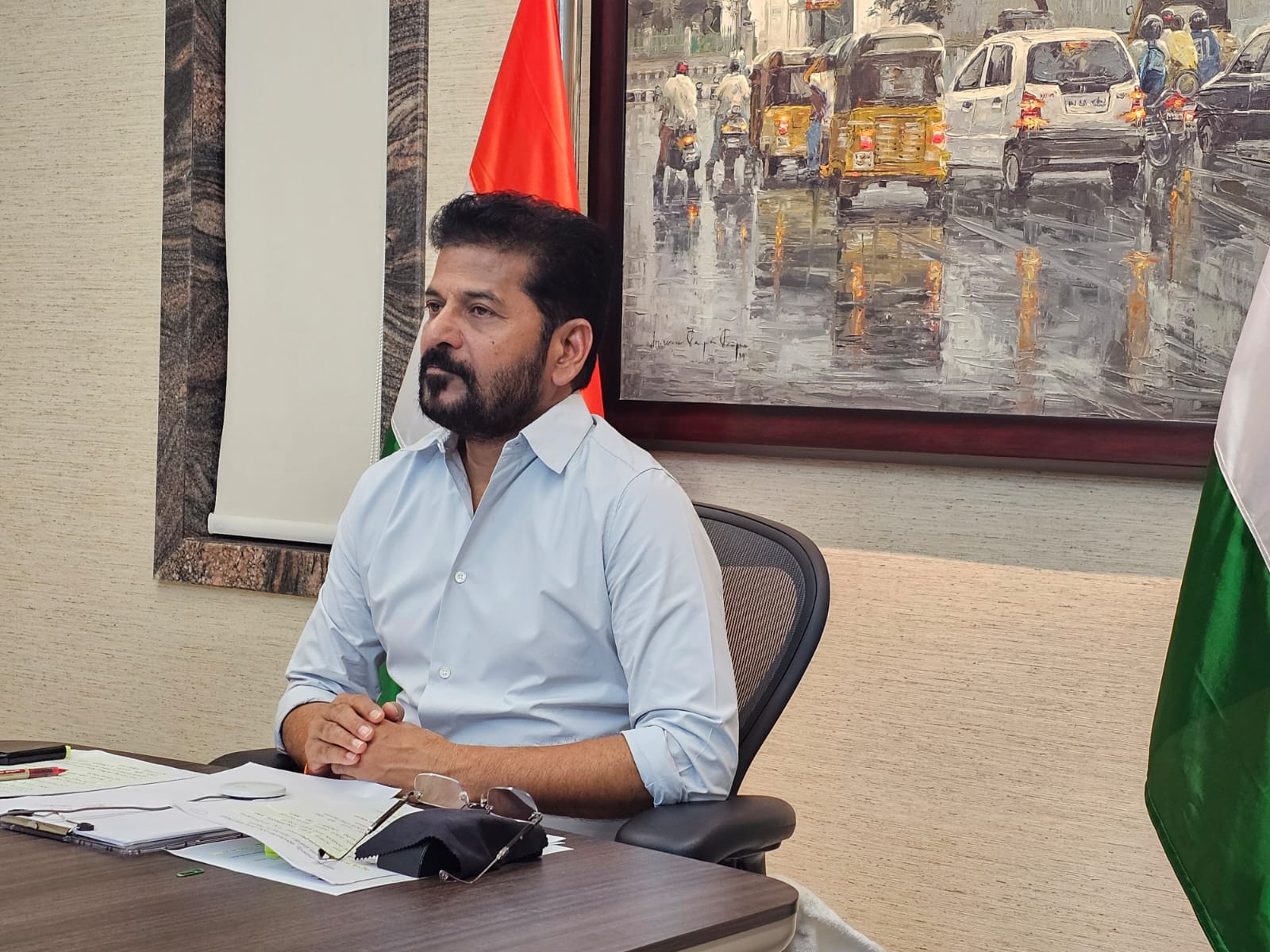 పెట్రో ఉత్పత్తులకు ఇబ్బంది లేదు…..! పెట్రో ఉత్పత్తులకు ఇబ్బంది లేదు…..!