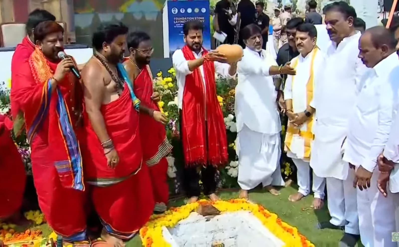 మూసీ మా శివ దీక్ష-అడ్డుకుంటే శివ తాండవమే మూసీ మా శివ దీక్ష-అడ్డుకుంటే శివ తాండవమే