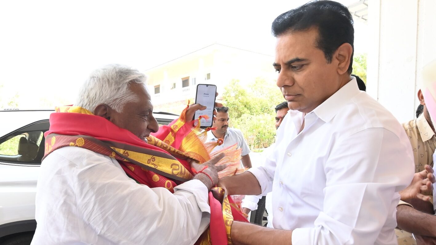 KTR INVITING  JEEVAN REDDY