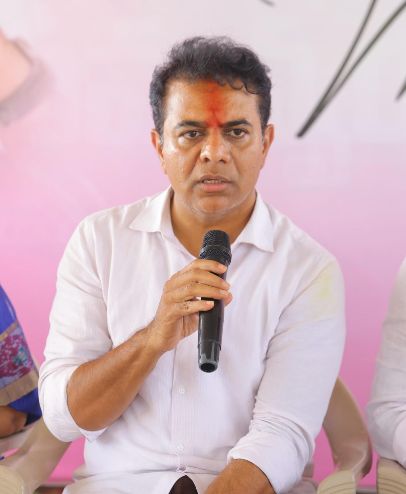 ప్రజా సమస్యలపై 2027లో పాదయాత్ర- కేటీఆర్