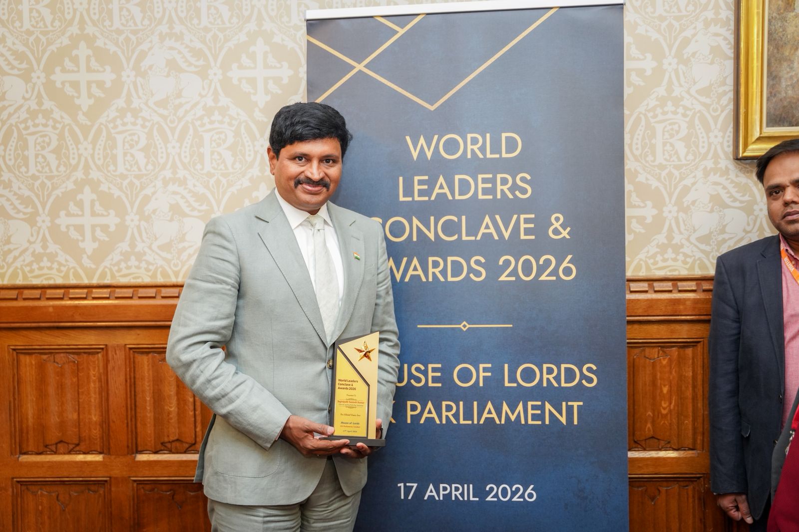 మాజీ ఎంపీ సంతోష్ కు బ్రిట‌న్ పార్ల‌మెంట్ గౌర‌వం