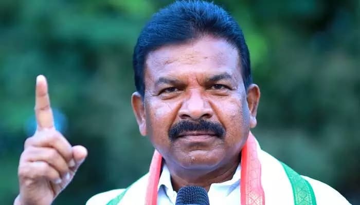 MANAKONDURU MLA KAVVAMPALLY SATYANARAYANA