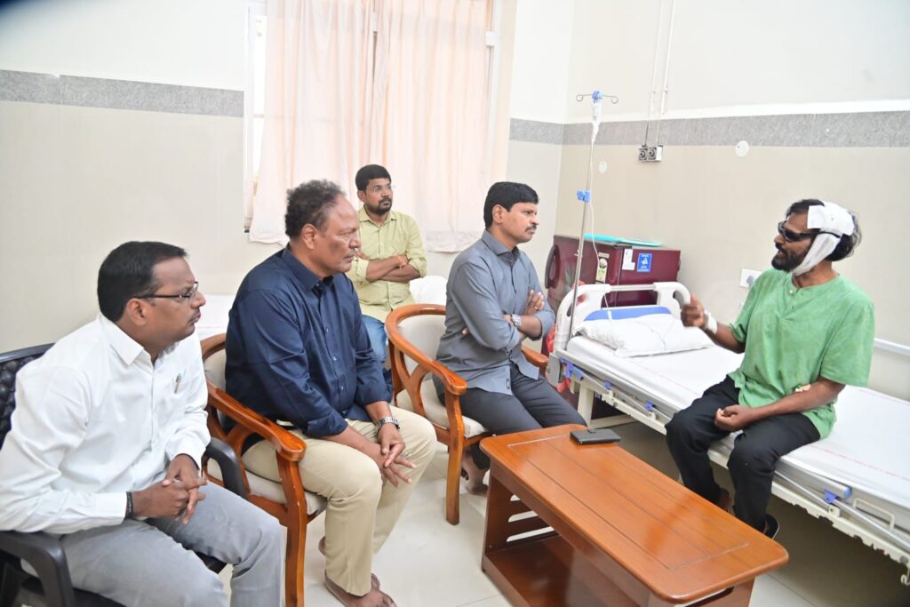 EX MP SANTOSH KUMAR VISITED NIMS TODAY