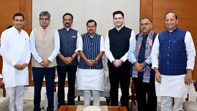 AAP MPS WITH BJP NATIONA PRESIDENT NITIN NABIN