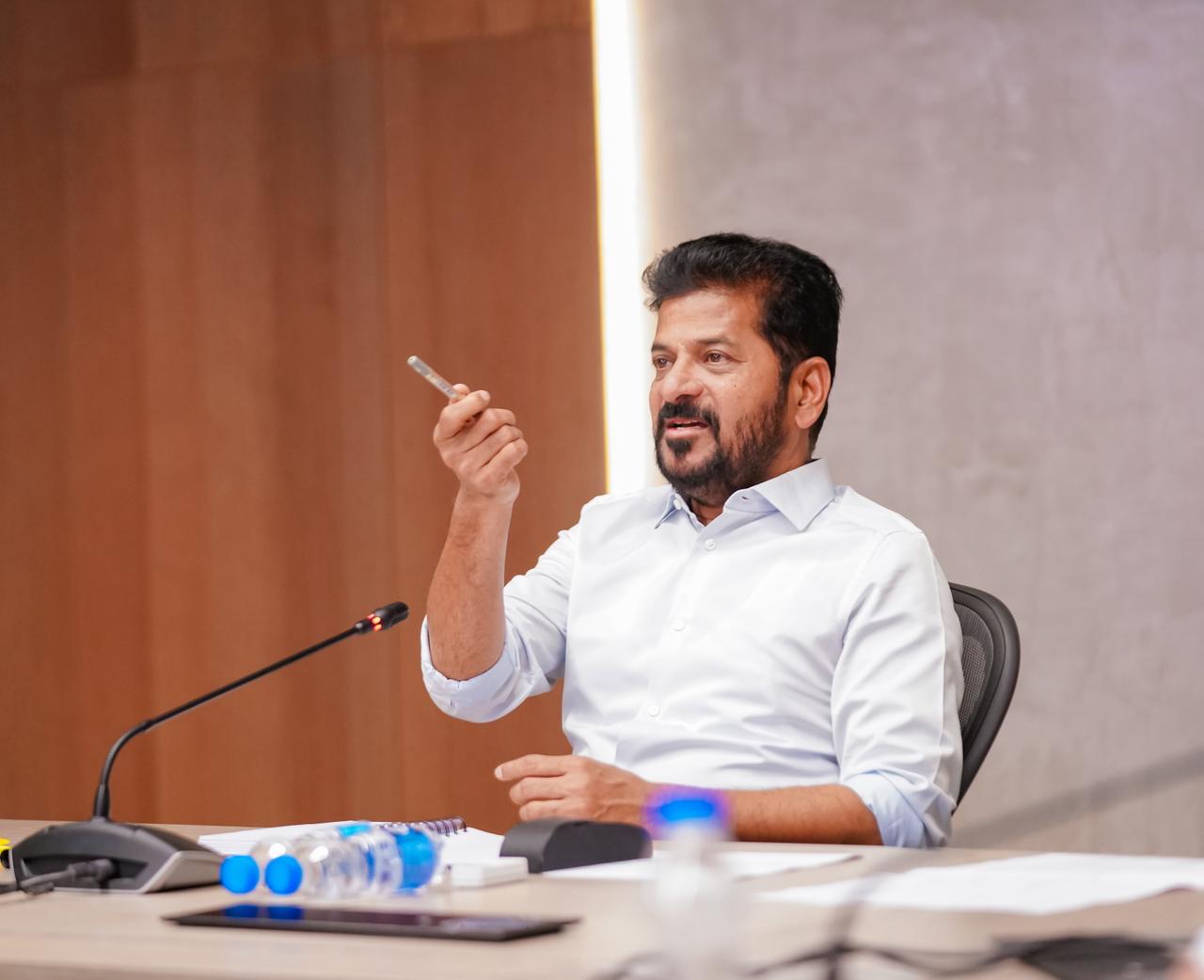 స‌కాలంలో పాఠ్య పుస్త‌కాలు అందాలి- సీఎం