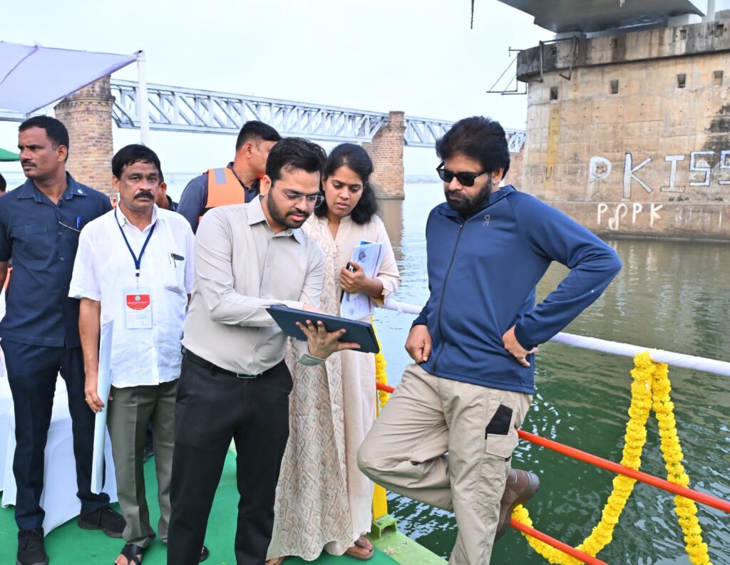 Ap dy cm pawan review on godavari pushkaraalu