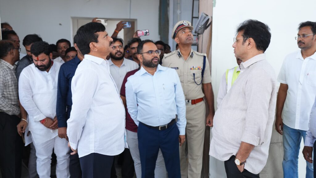 ప్రపంచానికే తలమానికంగా “ఫ్యూచర్ సిటీ” ప్రపంచానికే తలమానికంగా “ఫ్యూచర్ సిటీ”