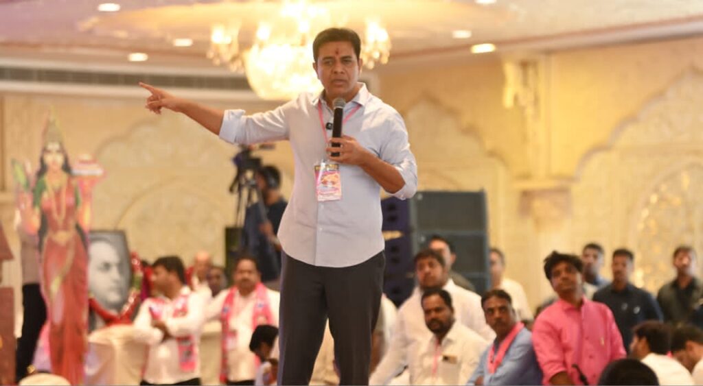 ఉచిత కరెంట్ను ఎగగొట్టేందుకే రైతు డిస్కం ఉచిత కరెంట్ను ఎగగొట్టేందుకే రైతు డిస్కం
