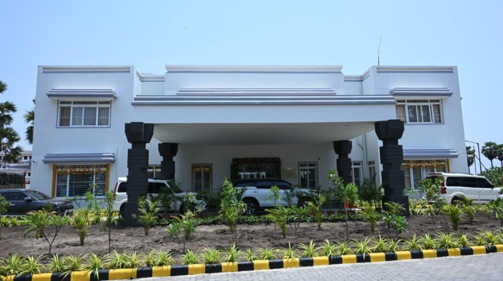 LV PRASAD EYE CARTE CENTRE  GUDLAVALLERU