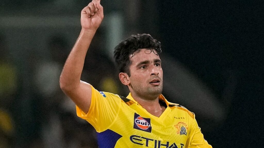 CSK BOWLER ANSHUL KAMBHOZ