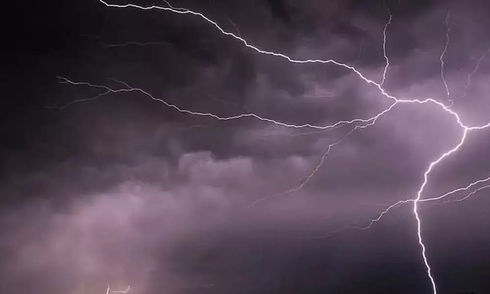 MONDAY Rains with Hail stroms  