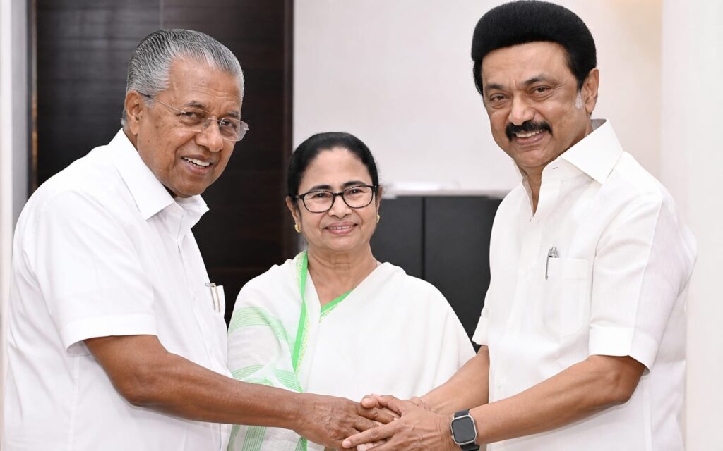 THREE CMS IN SET BACK