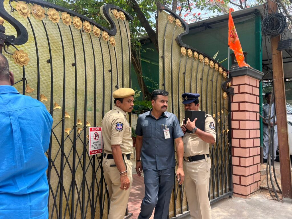 HYDERABAD RETD IPS OFFICER VINAY RANJAN RAY HOUSE