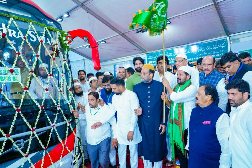 CM FLAG OFF HAJ PILGRIMS BUS