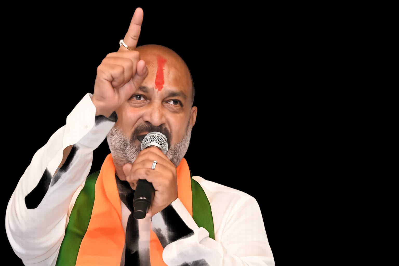 బండి సంజ‌య్ కు పున‌ర్వ్య‌వ‌స్థీక‌ర‌ణ టెన్ష‌న్