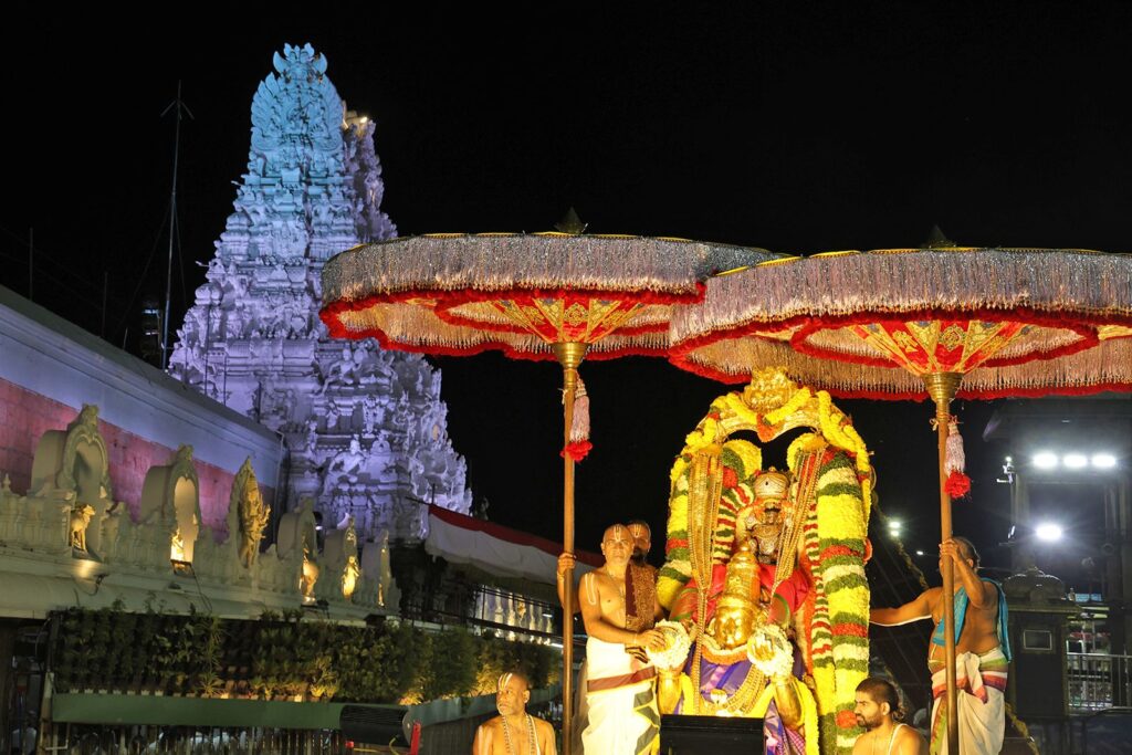 Tirupati padmavati amma vaari teppotsavam
