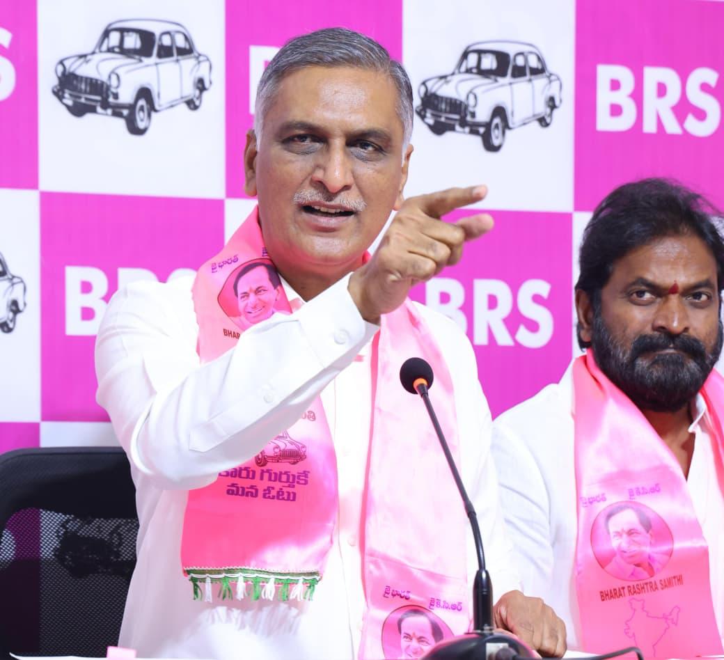 షాబాద్ హంతకుడికి, సీఎం కు తేడా లేదు