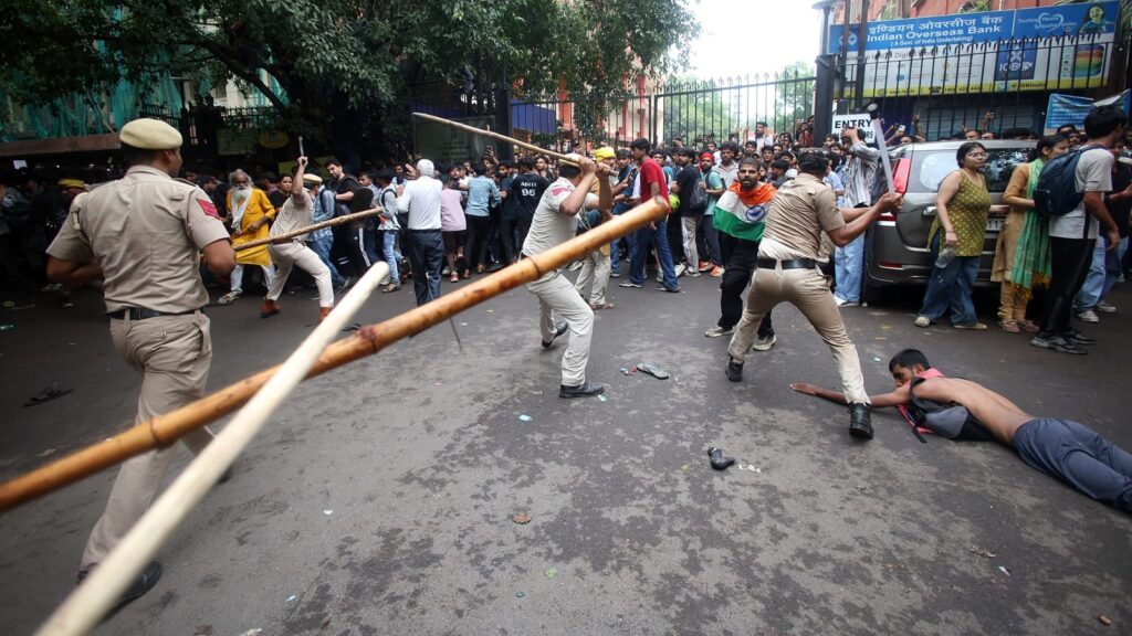 police lotty charge on youth