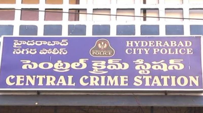 తక్కువ ధరకే బంగారం అంటూ టోకరా…వ్యక్తి అరెస్టు తక్కువ ధరకే బంగారం అంటూ టోకరా…వ్యక్తి అరెస్టు