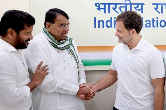 POCHARAM SRINIVAS REDDY WITH RAHUL GANDHI