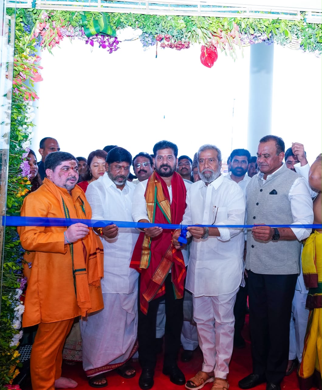 బీఆర్ఎస్ అబ‌ద్దాలు చెబితే నేను నిజాలు చెబుతా- సీఎం