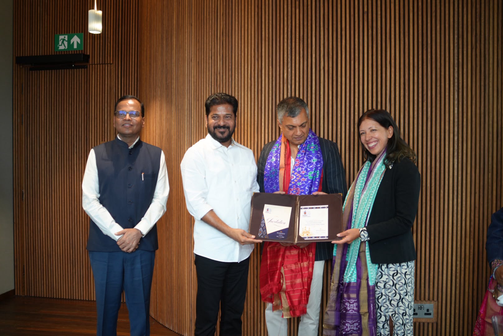 రేవంత్ రెడ్డి ఆక్స్‌ఫర్డ్ యూనివర్సిటీ సందర్శన.. తెలంగాణపై కీలక చర్చలు
