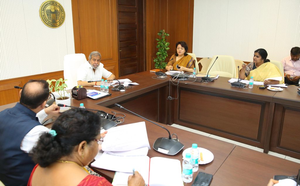 health minister rivew on govt.ivf centres
