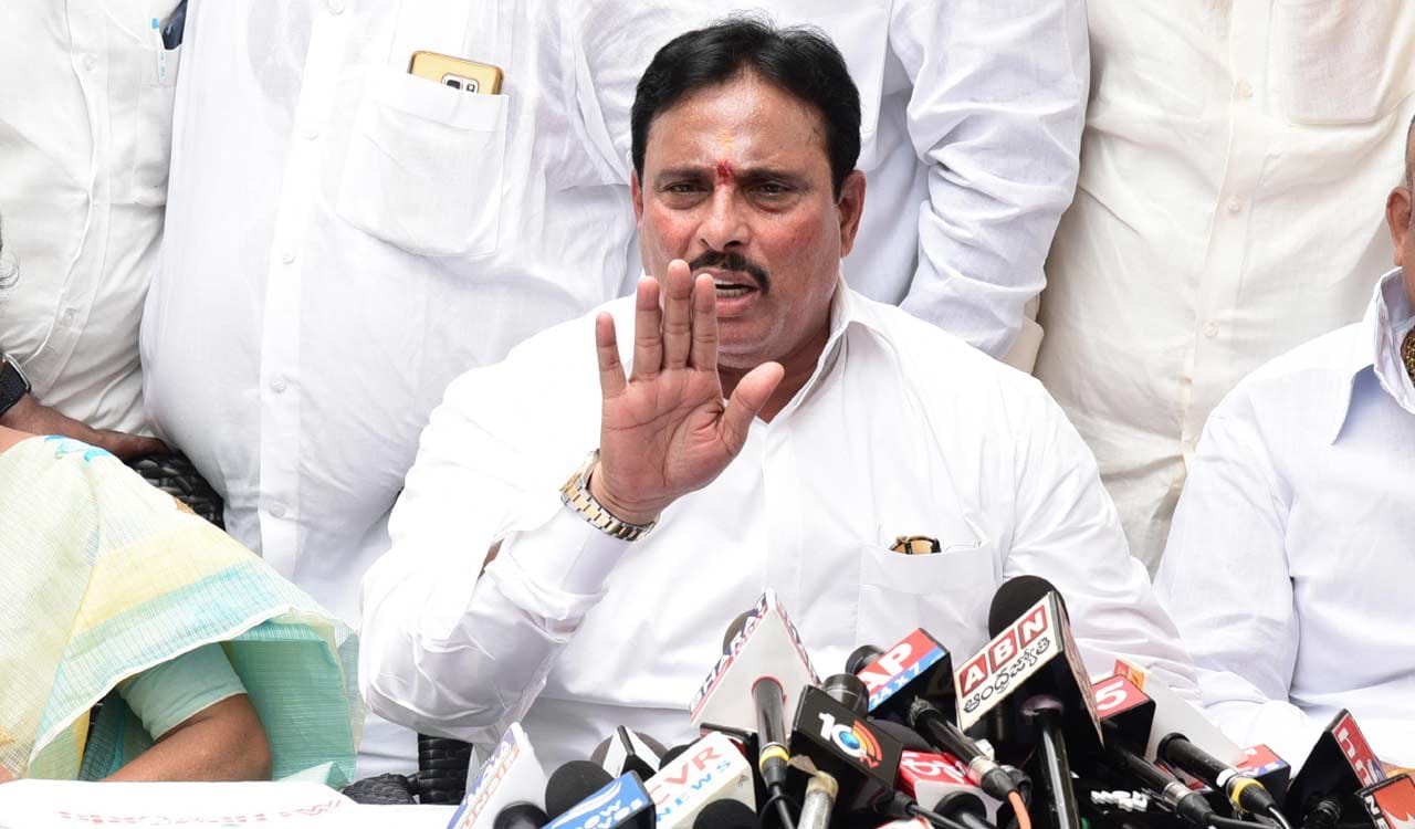 ఎమ్మెల్యే దానం నాగేందర్ కు అధికారుల షాక్….! ఎమ్మెల్యే దానం నాగేందర్ కు అధికారుల షాక్….!