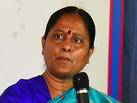 కొండా సురేఖ సంచలన వ్యాఖ్యలు…బీసీలు ఏకమవుతారంటూ హెచ్చరిక కొండా సురేఖ సంచలన వ్యాఖ్యలు…బీసీలు ఏకమవుతారంటూ హెచ్చరిక