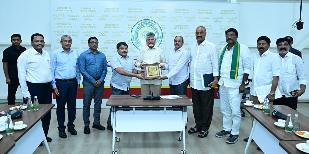 సామాన్యుడికి అందుబాటులో ధరలు ఉండాలి: సీఎం సామాన్యుడికి అందుబాటులో ధరలు ఉండాలి: సీఎం
