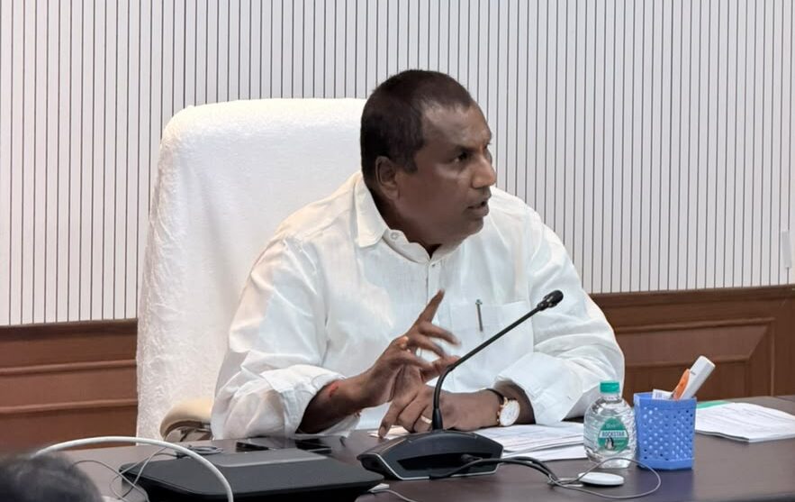 తెలంగాణా గురుకులాల్లో భ‌ద్ర‌త-ఆరోగ్యం-విద్య కు ప్రాధాన్యం