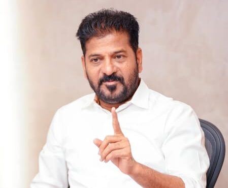 వివాదంలో సీఎంఓ….గెస్ట్ హౌస్ కు వస్తావా…. చర్చింద్దాం..! వివాదంలో సీఎంఓ….గెస్ట్ హౌస్ కు వస్తావా…. చర్చింద్దాం..!