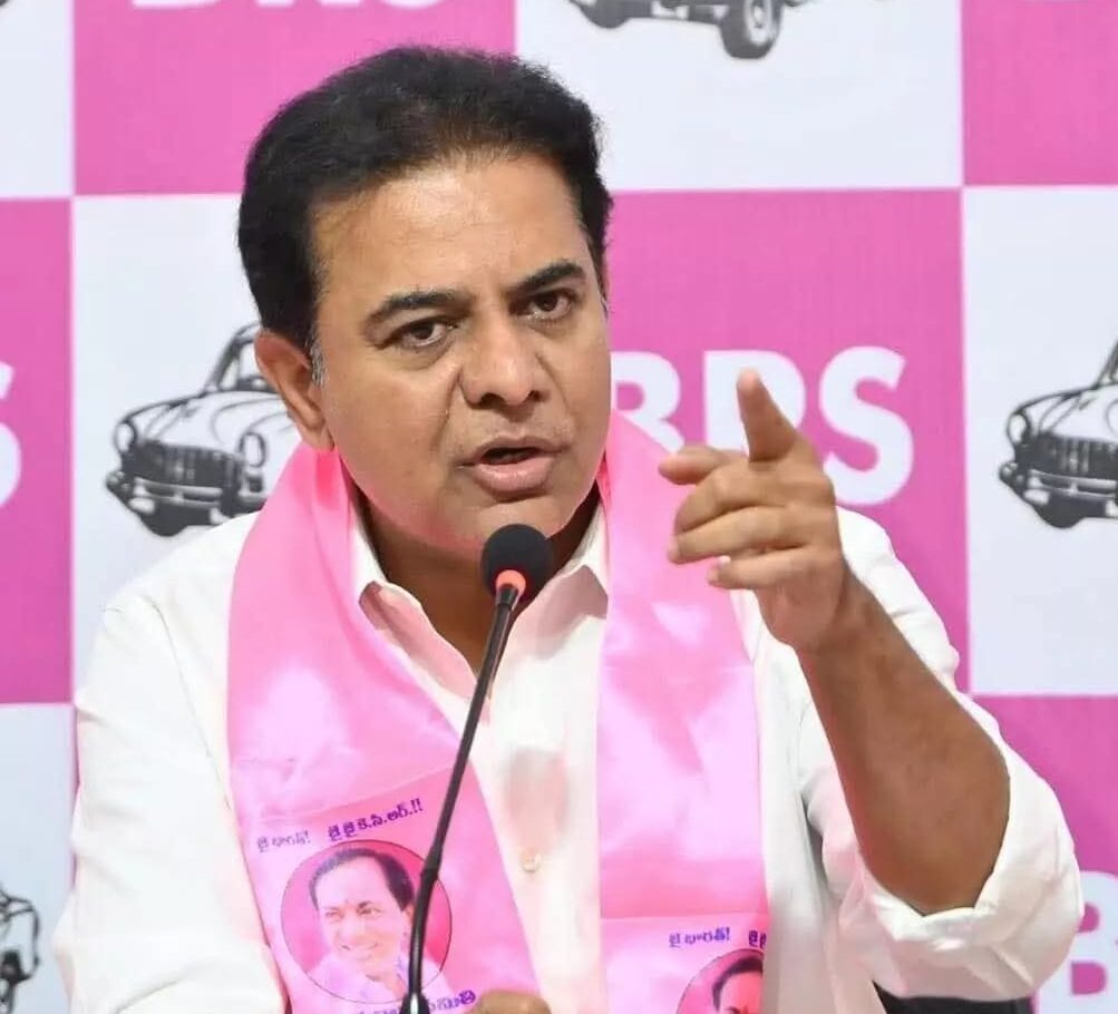 జూరాలలో నీరున్నా… ఎందుకు ఇవ్వడం లేదు?: కేటీఆర్ జూరాలలో నీరున్నా… ఎందుకు ఇవ్వడం లేదు?: కేటీఆర్