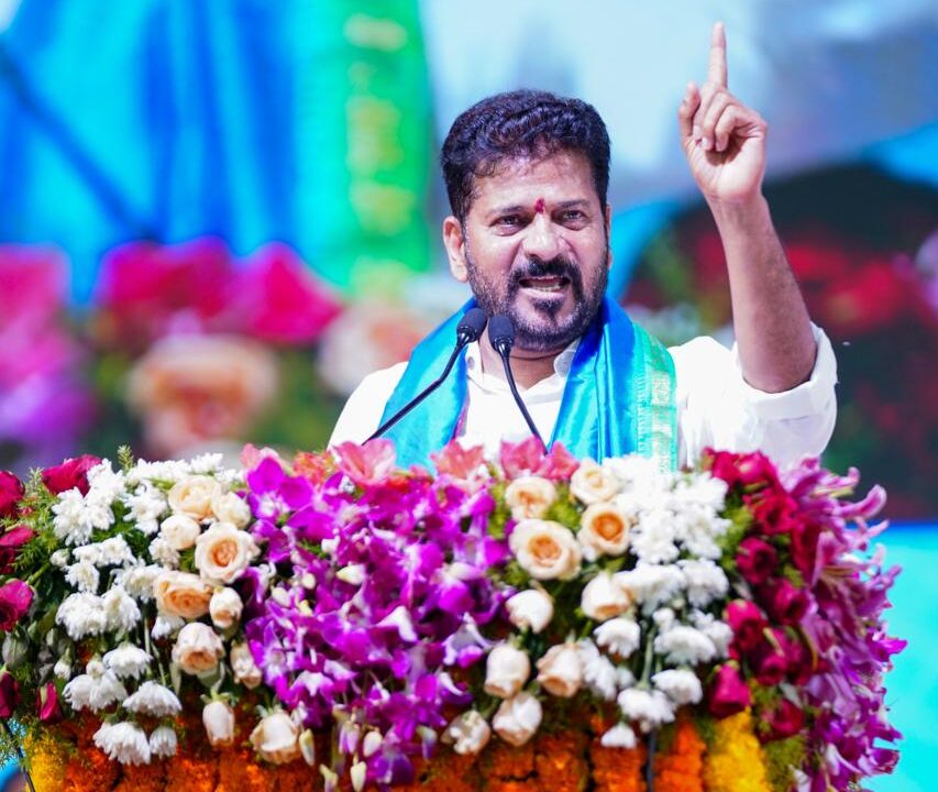 సిరిసిల్లలో కేటీఆర్ పై సీఎం రేవంత్ ఘాటు విమర్శలు…!